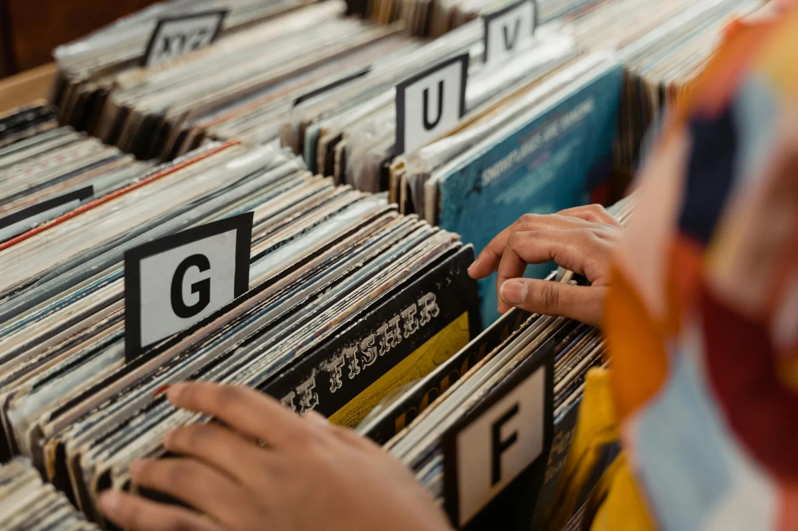 Gen Z Drives Vinyl Sales to Record 43.6 Million Units